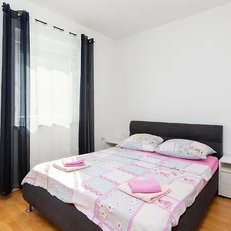 Burle - Davorin Apartman
